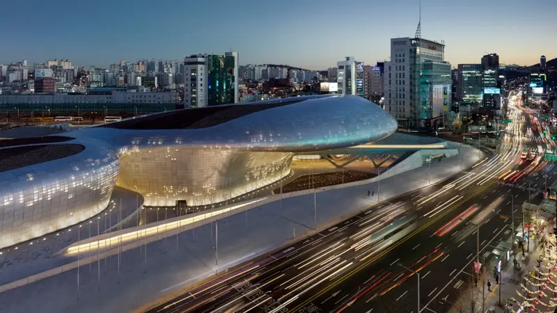 Dongdaemun Design Plaza: A Marvel of Architecture and Creativity in Seoul